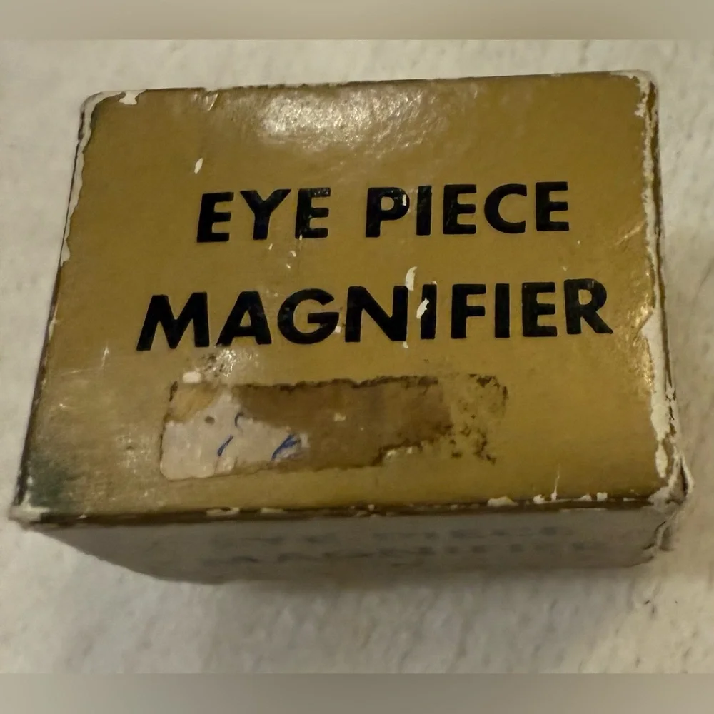 Nikon Eye Piece Magnifier EP01 in the original box.